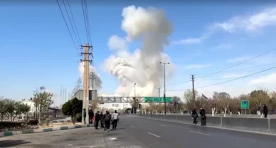 Principal rua comercial de Teerã é atingida por bombardeio israelense