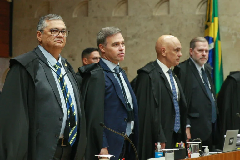 STF condena deputados do PL a até 6 anos por desvio de emendas