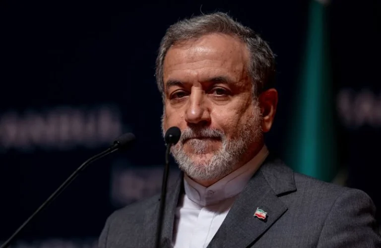 Irã acusa EUA de trair diplomacia com ataques durante negociações