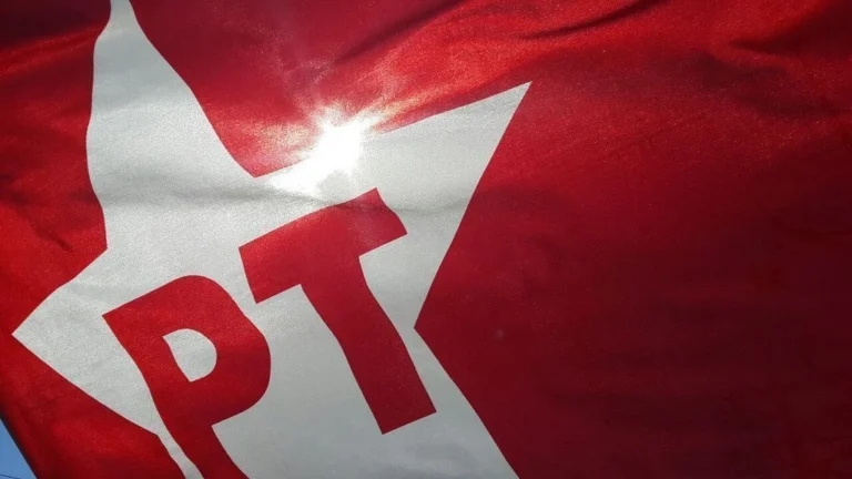 Em manifesto, PT deve defender união nacional contra “extrema direita”