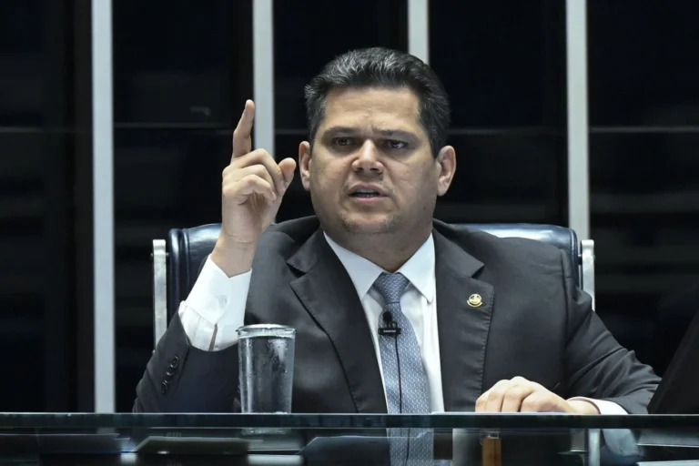 PL insistirá em nome próprio para 2027, mesmo após flerte com Alcolumbre