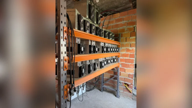 Data center do crime alimentava computadores com energia roubada em SP