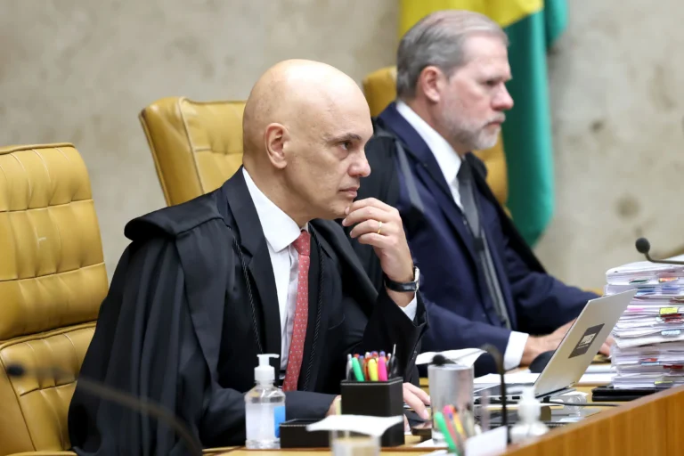 Moraes pede vista e suspende julgamento sobre direito ao silêncio