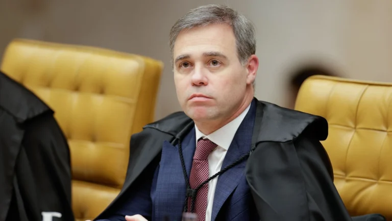 Mendonça diz a aliados ver delação seletiva de Vorcaro