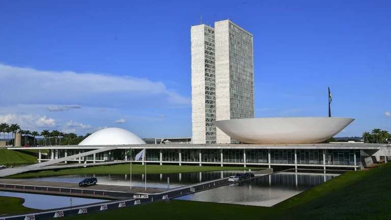 Minirreforma eleitoral pode parar no STF; entenda pontos em debate