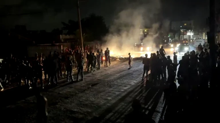 População de Cuba protesta em Havana em meio a cortes de energia