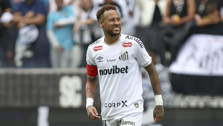 “Neymar seria ingênuo e burro de não aceitar banco”, afirma ex-Seleção