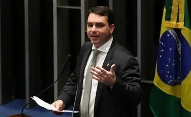 Flávio quer se contrapor a Lula e facções em eventual reunião com Trump