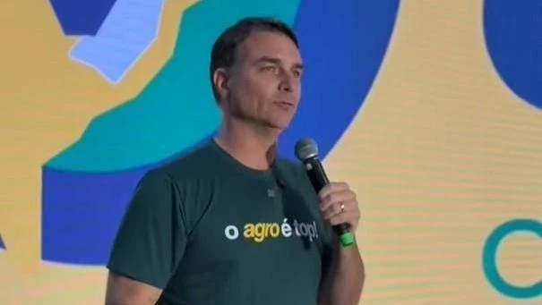 Depois de Trump, Flávio Bolsonaro encontra com Marco Rubio nos EUA