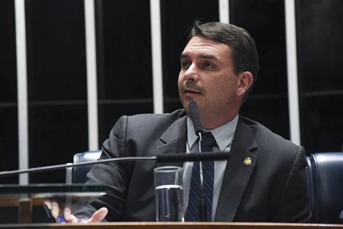Em carta, Flávio pede a Rubio que poupe Brasil de nova proposta de tarifaço