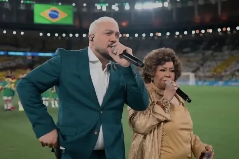 Alcione se pronuncia sobre “fiasco” ao cantar o Hino Nacional com Belo