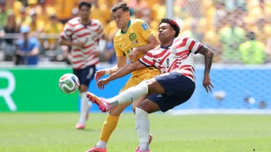 Estados Unidos vencem Austrália e encaminham vaga ao mata-mata da Copa