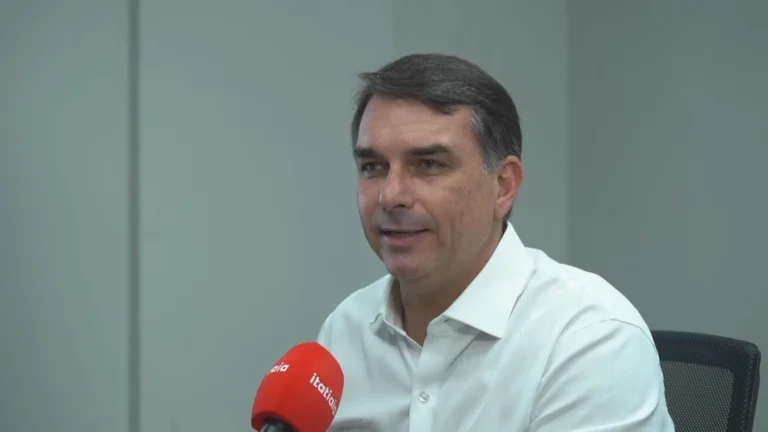 Flávio diz que novo tarifaço dos EUA é contra Lula e não contra empresas