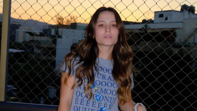 “Querem a qualquer custo”, desabafa Larissa Manoela sobre rumor de gravidez
