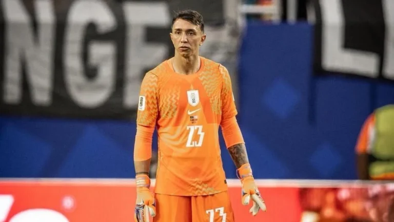 “Nunca sofri tanto”: Muslera desabafa após falhas na Copa do Mundo 2026