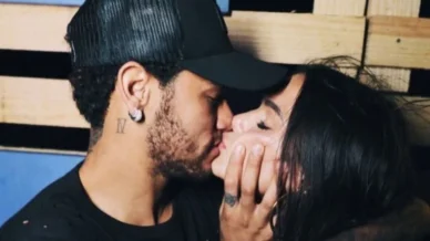 Bruna Marquezine recorda namoro com Neymar: 
