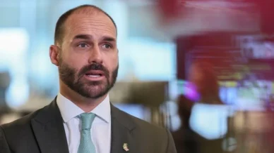 Defesa de Eduardo Bolsonaro nega coação: 