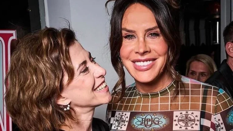 Fernanda Torres diz que Karla Sofía Gascón a acusou pessoalmente; entenda