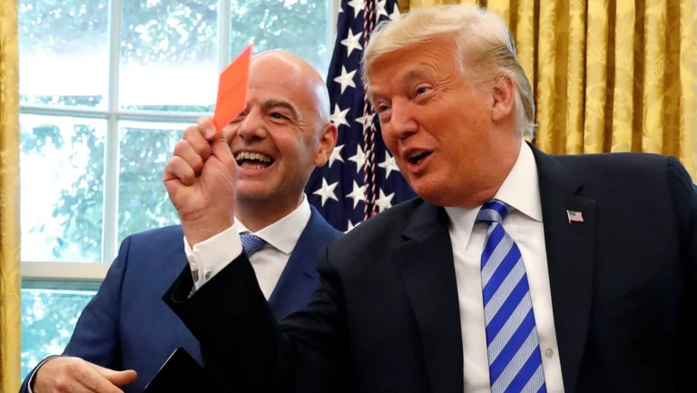 “Não sabia o que era cartão vermelho”, diz Trump sobre expulsão na Copa
