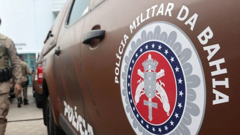PM se envolve em acidente, atira em dois veículos e acaba preso na BA