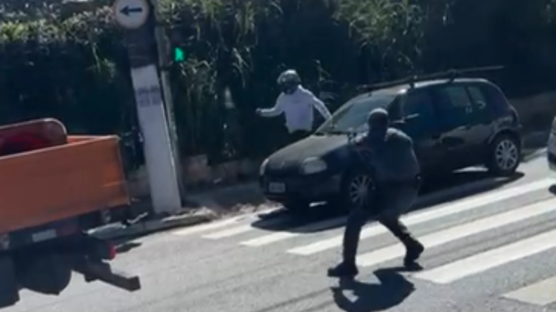 Três pessoas são baleadas em perseguição policial na zona Oeste de SP