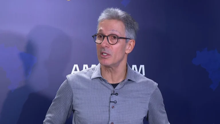 Zema critica Aro por articular disputa ao governo de MG e fala em “traição”