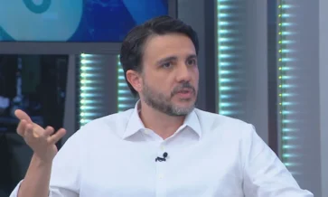 Renan sobre troca na comunicação da campanha de Flávio: 
