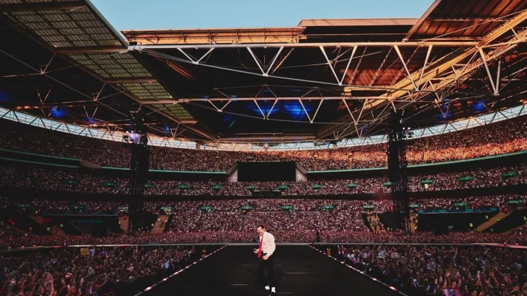 Harry Styles quebra recorde do Guinness ao fim de turnê na Inglaterra