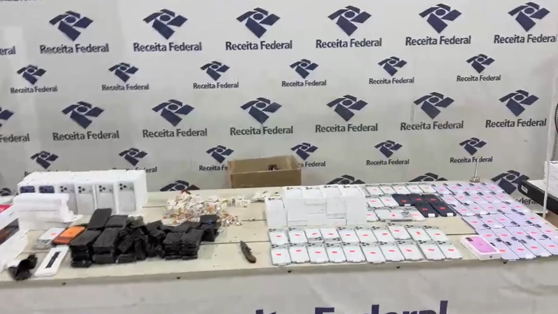 PF apreende mais de 100 iPhones e 600 ampolas de canetas de emagrecimento