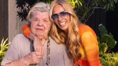 Adriane Galisteu celebra 85 anos da mãe após internação da idosa às pressas
