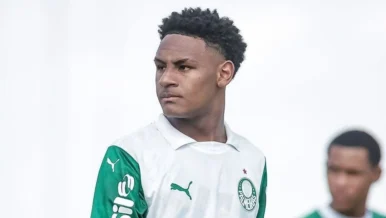 Joia do Palmeiras aparece em 