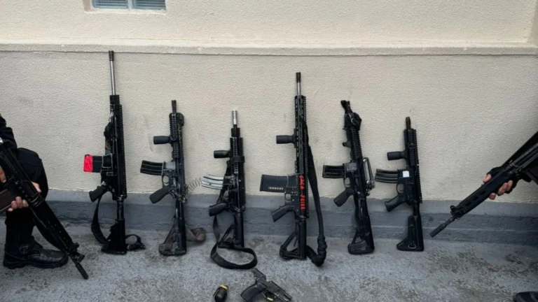 Rio determina recadastramento de armas de uso restrito cedidas por polícias