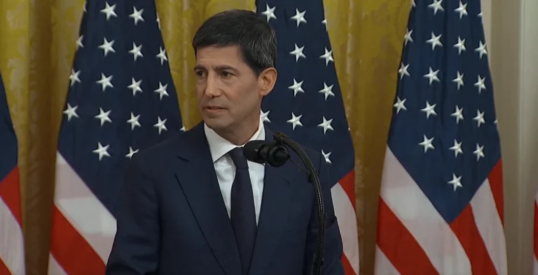 Warsh, do Fed, promete “fazer meu trabalho” caso seja desafiado por Trump