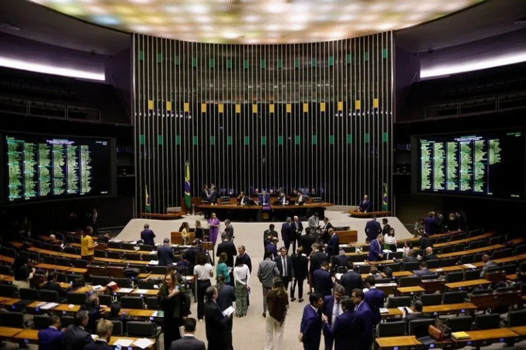 Sem consenso, PL da misoginia não tem data para votação
