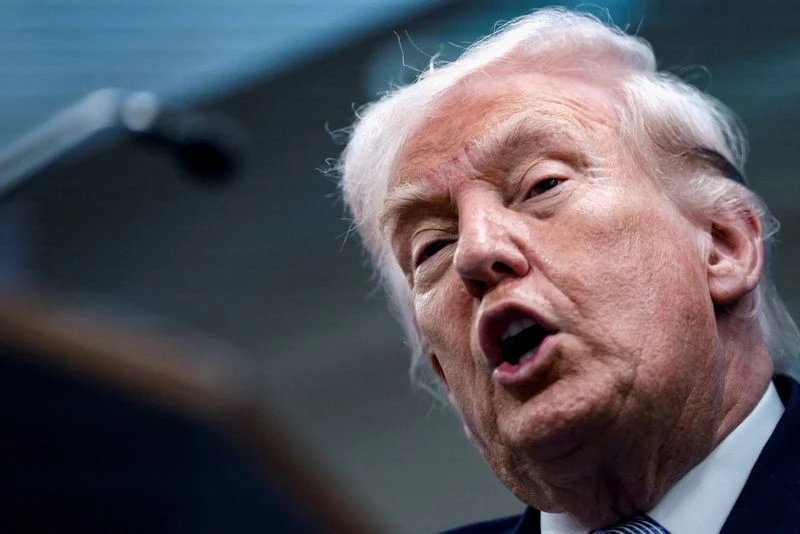 Trump diz que EUA responsabilizarão Irã por ataques dos Houthis
