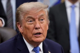 Trump envia ao Congresso notificação de que conflito com Irã foi retomado