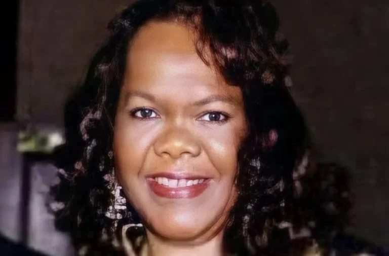 Morre Janie Bradford, compositora pioneira da Motown, aos 87 anos