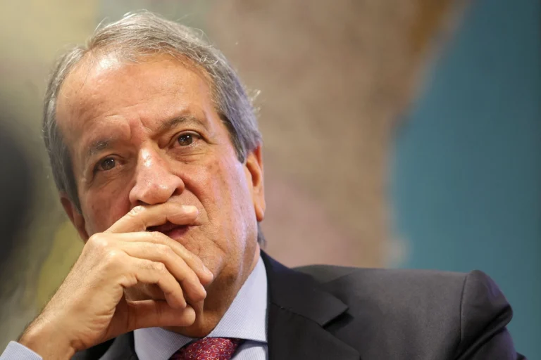 “Grande bobagem”, diz Valdemar sobre tentativas de filiação de Flávio