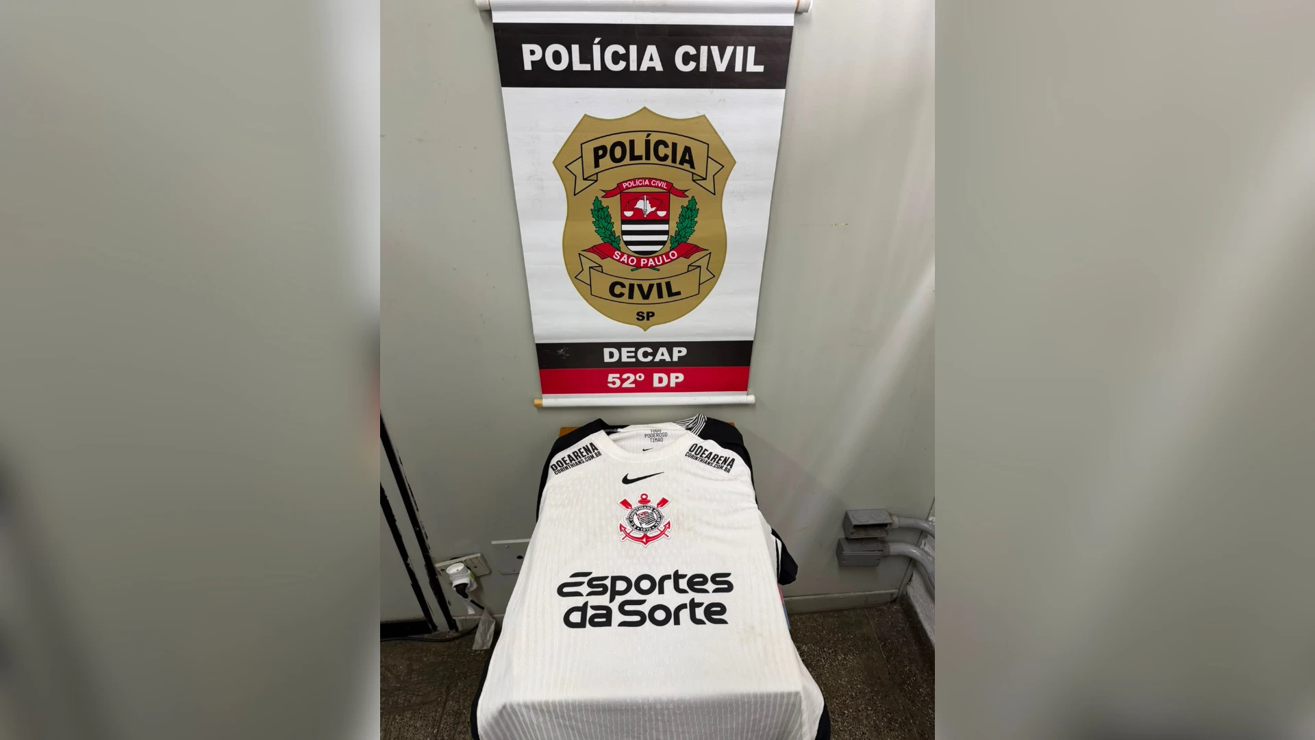 Corinthians: polícia recupera camisa de Yuri Alberto furtada do Memorial