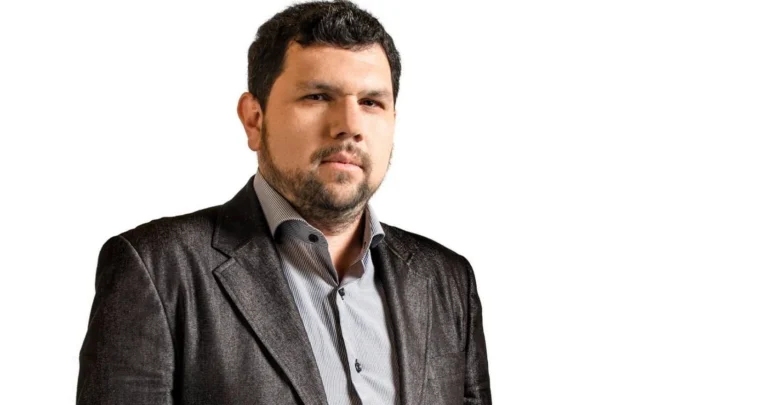 PGR denuncia Oswaldo Eustáquio por associação criminosa em atos golpistas
