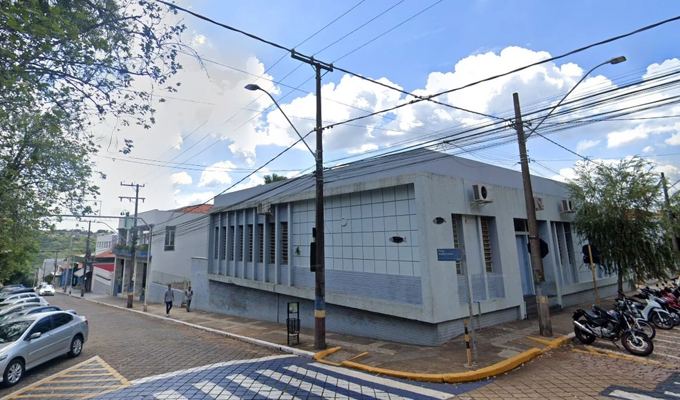 Treinador de futebol suspeito de abuso sexual é demitido de cargo público após denúncias de pais e alunos em Piraju