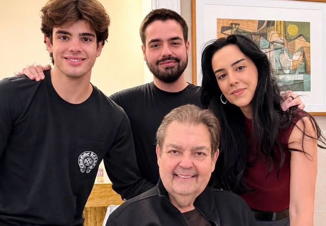 João Silva homenageia Faustão no Dia dos Pais: 