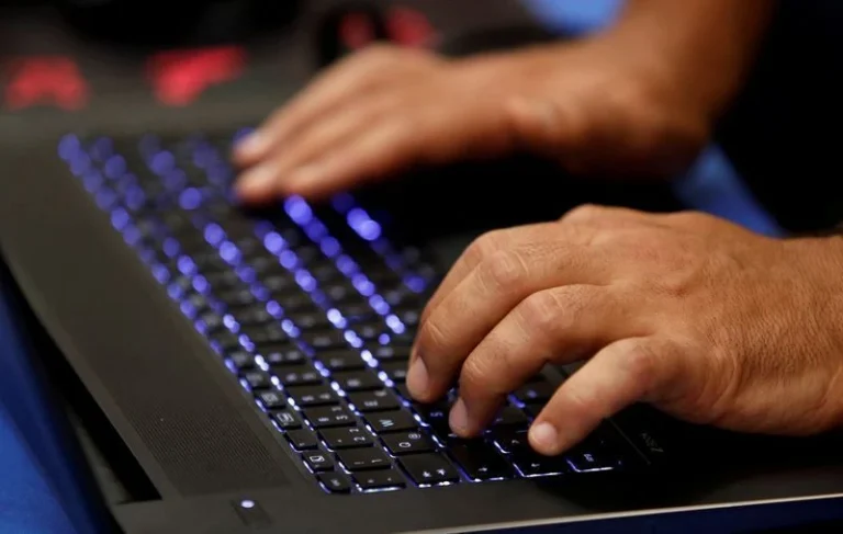 Hackers ampliam ataques contra sistemas de água nos EUA, diz agência