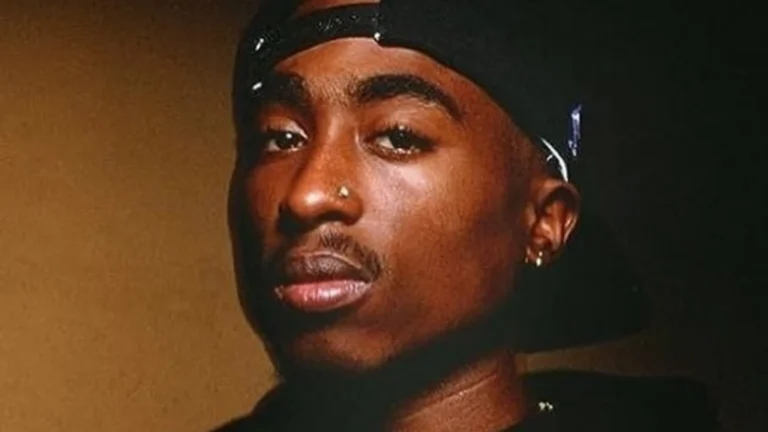 Tupac previu a própria morte? As teorias de conspiração por trás do crime