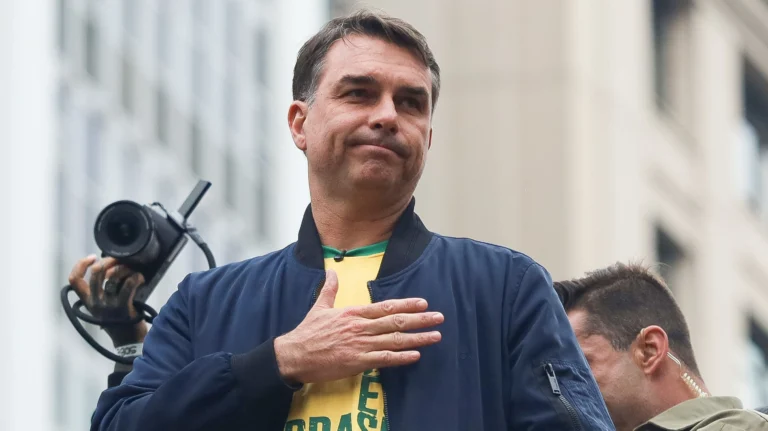 Campanha de Flávio não descarta anunciar novos eventuais ministros