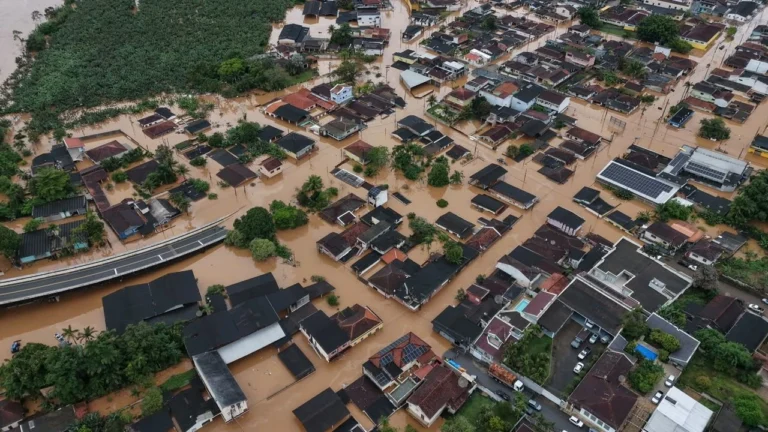 São Paulo decreta emergência em seis cidades no Vale do Ribeira após chuvas
