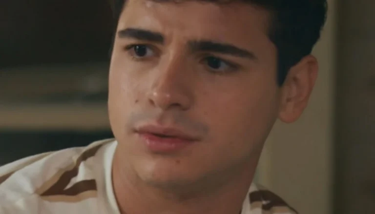 Ator de “Quem Ama cuida” acusa streamer de homofobia; vídeo viraliza