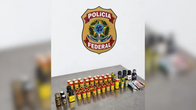 PF prende italiano com 52 frascos de “droga do amor” no Aeroporto do Galeão