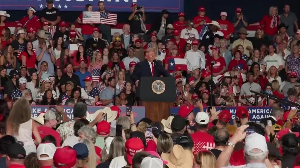 Trump brinca sobre renomear Atlântico ou Pacífico: 