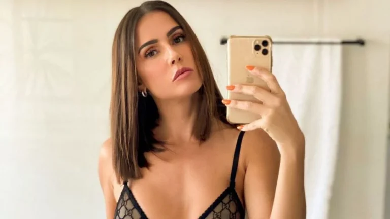 Deborah Secco revela traumas após ser trocada pela irmã na juventude: “Não me queriam”